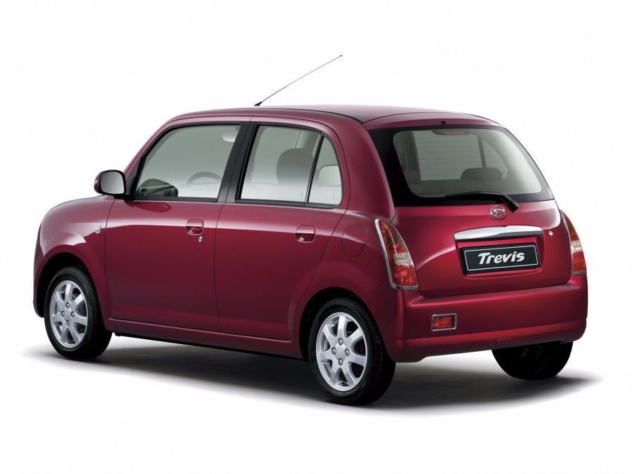  Daihatsu Trevis 2006 года  (фото 2 из 36)